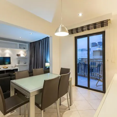Апартаменты Spacious 3br Apt In Prime Location Of St Julians By 360 Estates *